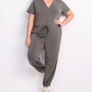 Skies Are Blue Gray Romper Size 2X